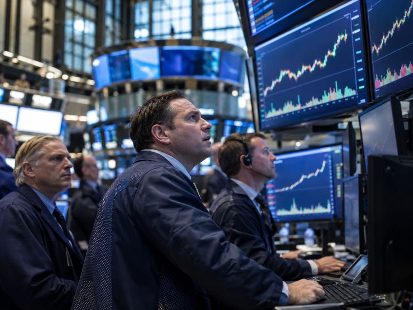 traders watching a major company make its stock-market debut